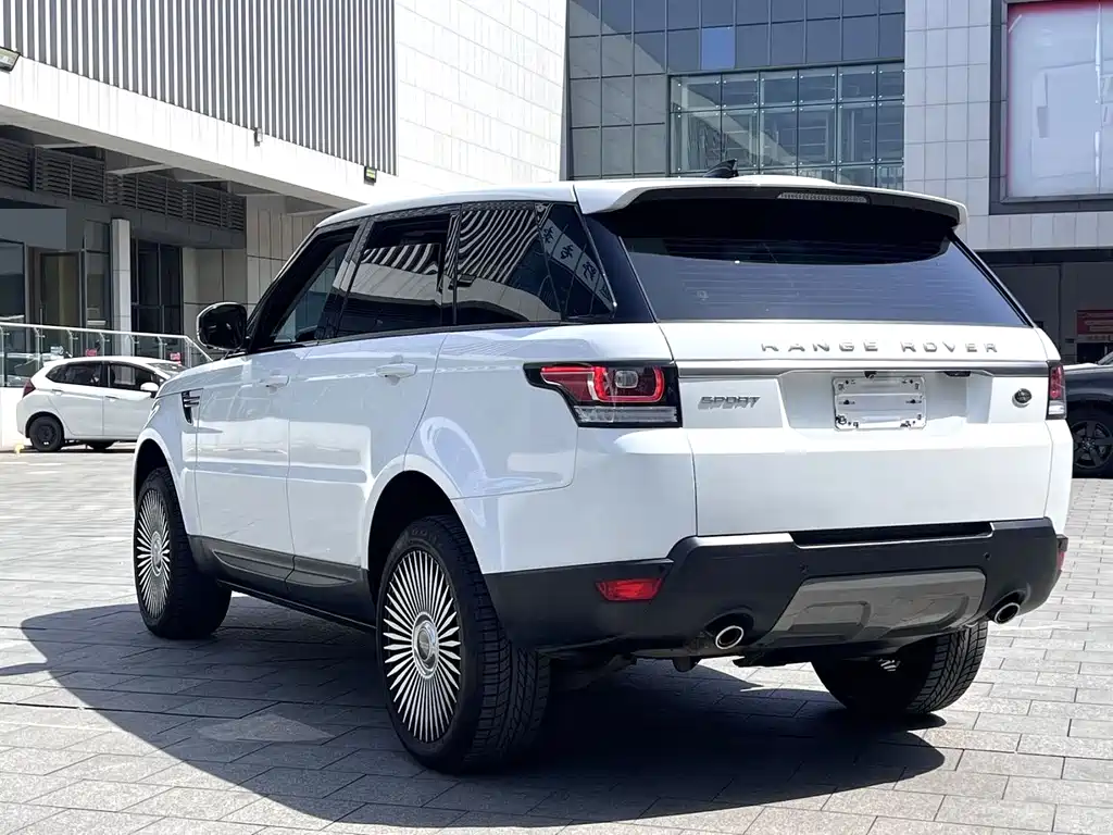Range Rover Sport 2016 3.0 SDV6 HSE Dynamic