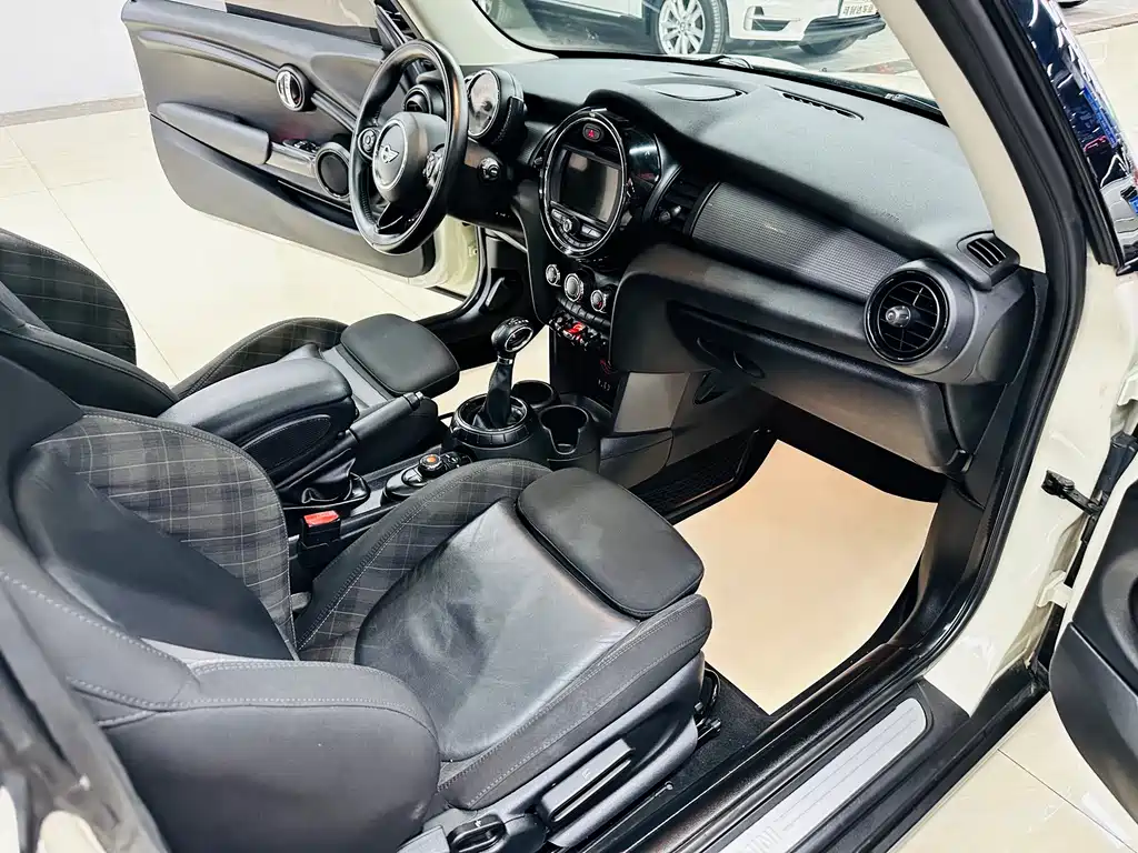 MINI Cooper 2016 1.5T