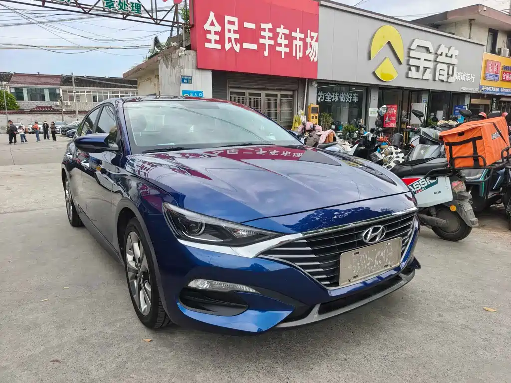 Hyundai LAFESTA 2019 240TGDi Sport Edition China V