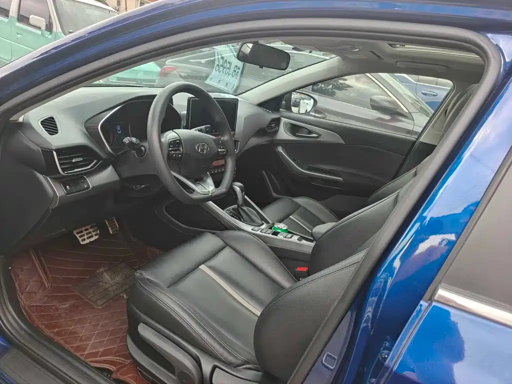 Hyundai LAFESTA 2019 240TGDi Sport Edition China V