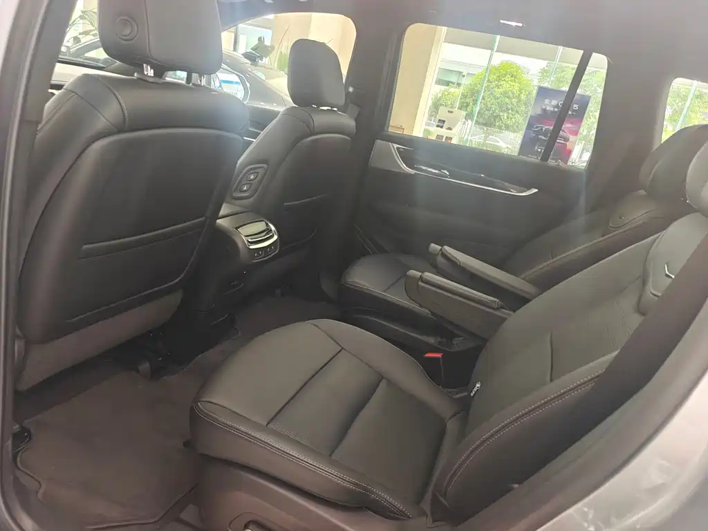 Cadillac XT6 2025 2.0T 6-Seater AWD Premium Executive Black Label Edition