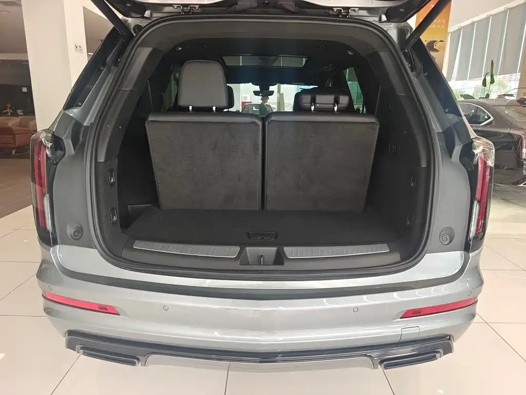 Cadillac XT6 2025 2.0T 6-Seater AWD Premium Executive Black Label Edition