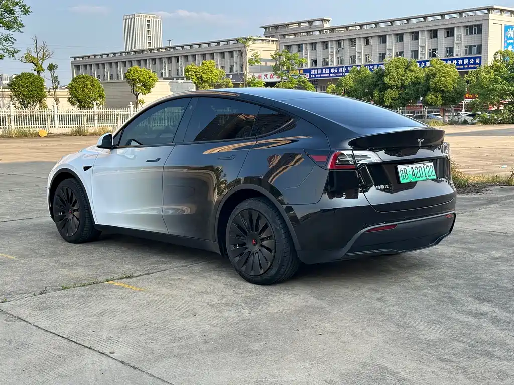 Tesla Model Y 2022 RWD