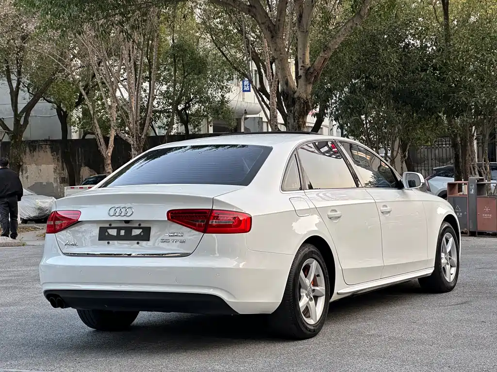 Audi A4L 2015 35 TFSI Automatic Standard
