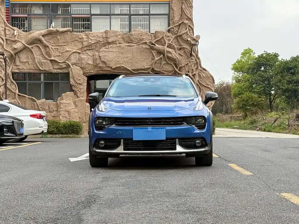 Lynk & Co 02 2018 2.0T DCT AWD Jin Pro Edition China V