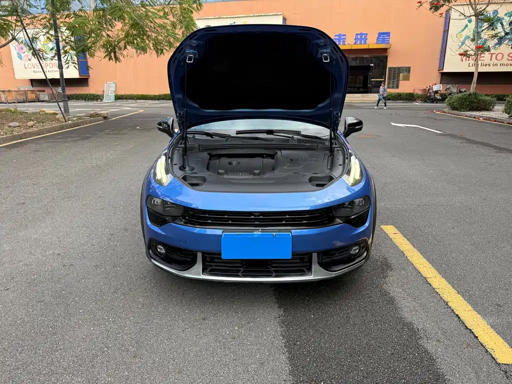 Lynk & Co 02 2018 2.0T DCT AWD Jin Pro Edition China V