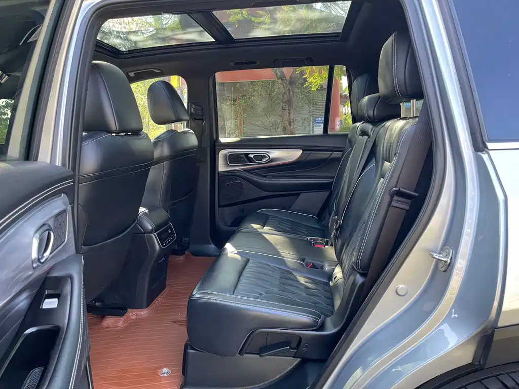 GAC Trumpchi GS8 2022 Pilot Series 2.0TGDI FWD Luxury Smart Connect Edition (7-Seater)