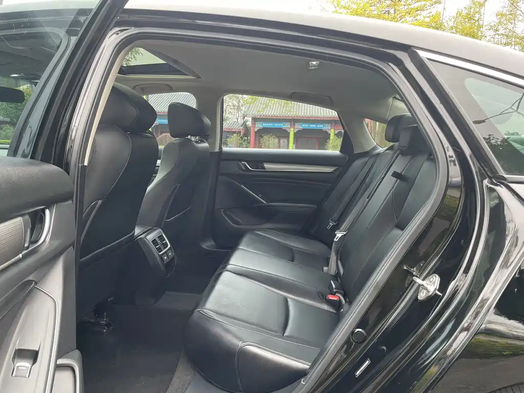 Honda Accord 2022 260TURBO Luxury Edition