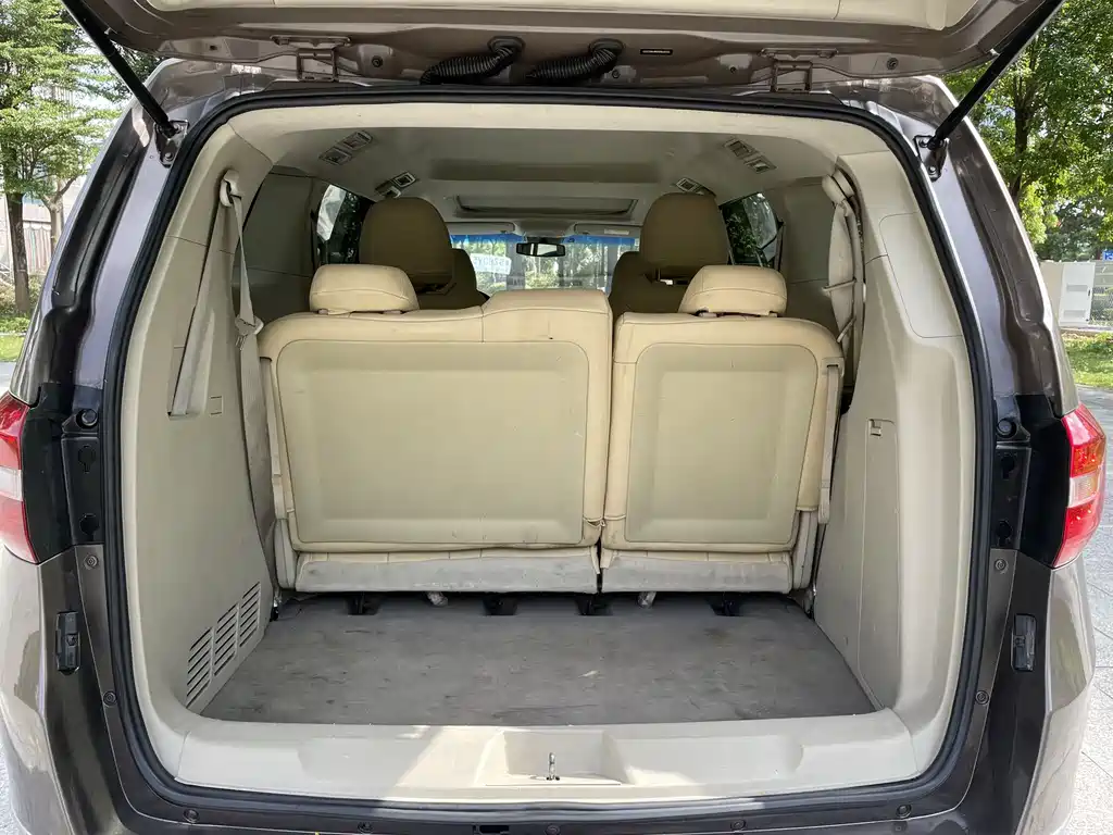 Buick GL8 2014 2.4L CT Luxury Business Comfort Edition