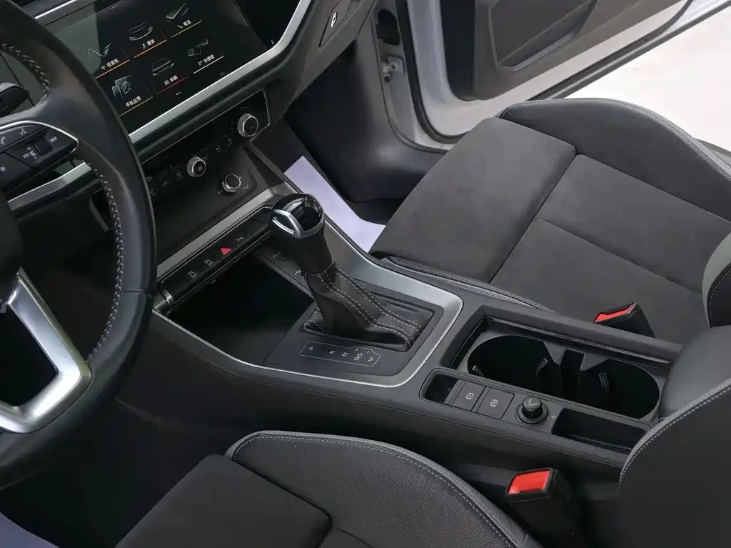 Audi Q3 2021 35 TFSI Entry Dynamic