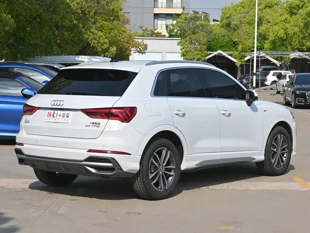 Audi Q3 2021 35 TFSI Entry Dynamic