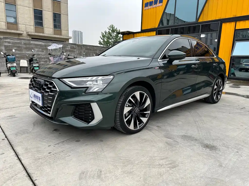 Audi A3L Limousine 35 TFSI Fashion Sport Edition 2023