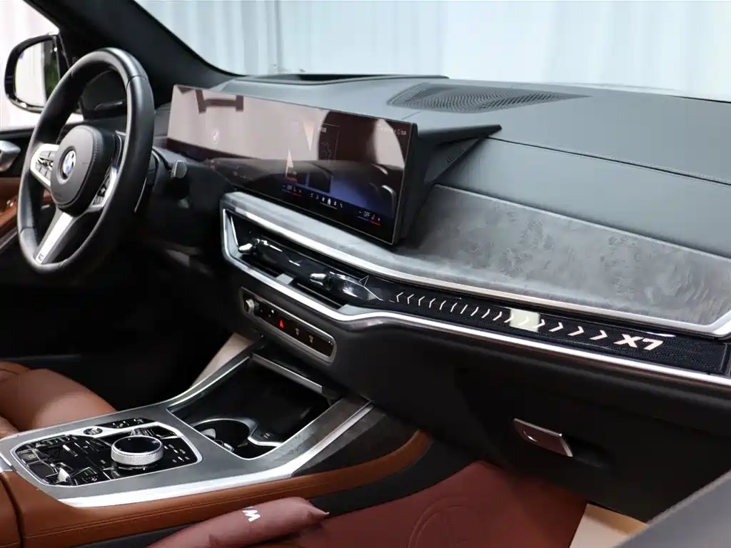 BMW X7 2023 xDrive40i M Sport Package