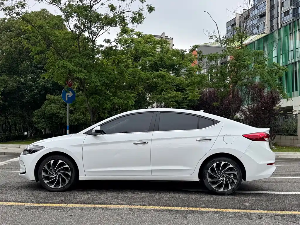 Hyundai Elantra 2020 1.5L CVT Zhixuan Elite