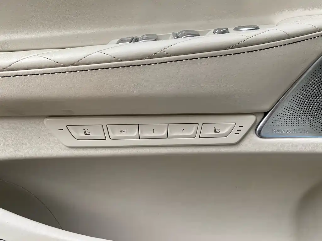 BMW 7 Series 2022 740Li xDrive Executive Luxury Package - фото 14