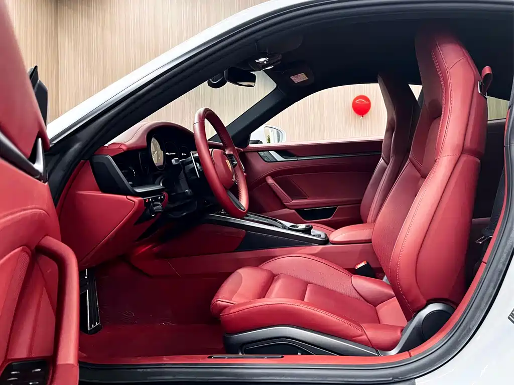 Porsche 911 2023 Carrera 3.0T