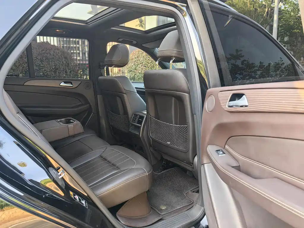 Mercedes-Benz GLE 400 4MATIC Collector's Edition