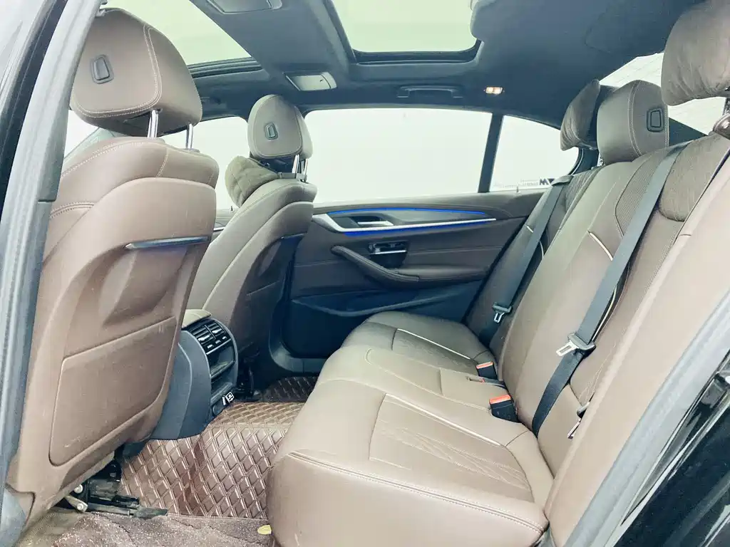 BMW 5 Series 2023 530Li Leading Edition M Sport Package