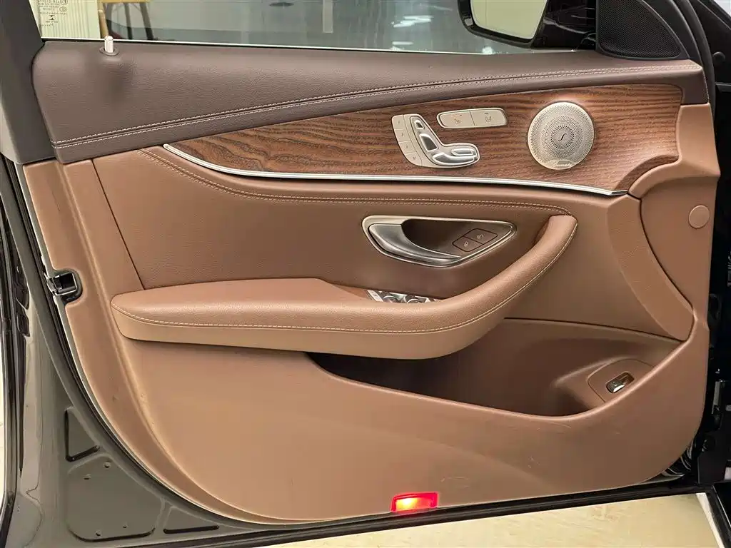 Mercedes-Benz E-Class 2022 Facelift E 300 L Luxury