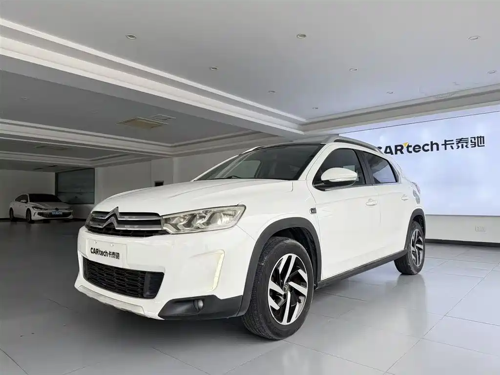 Citroën C3-XR 2015 1.6L Manual Pioneer