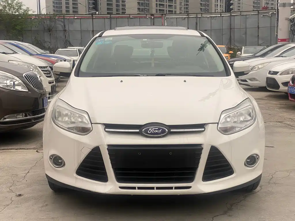 Ford Focus 2012 Sedan 1.6L Automatic Fashion Edition
