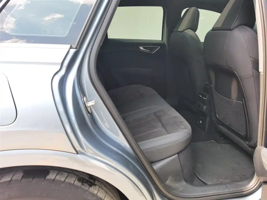 Audi Q4 e-tron 2023 50 e-tron quattro