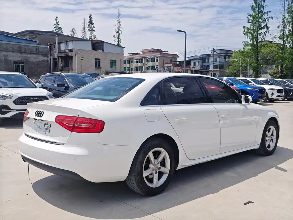 Audi A4L 2013 35 TFSI Automatic Standard