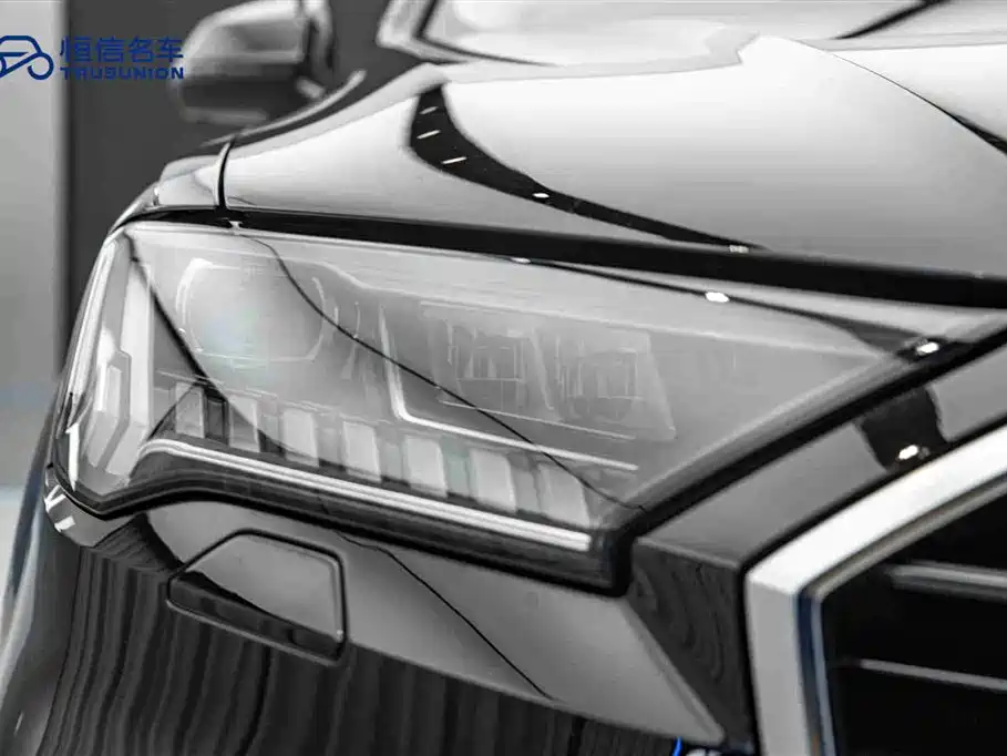 Audi Q7 2023 55 TFSI quattro S line Sport