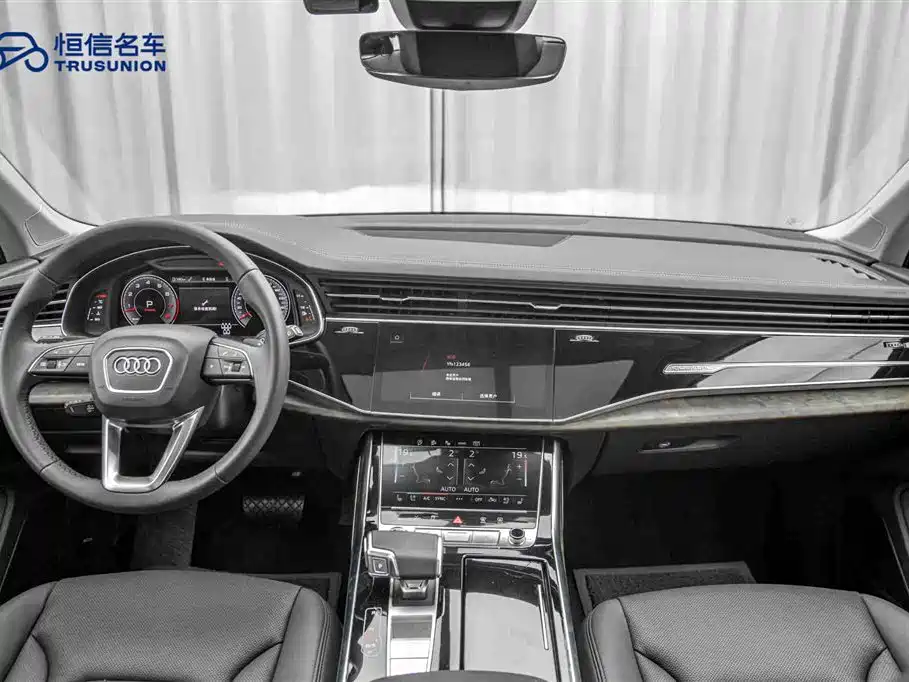 Audi Q7 2023 55 TFSI quattro S line Sport