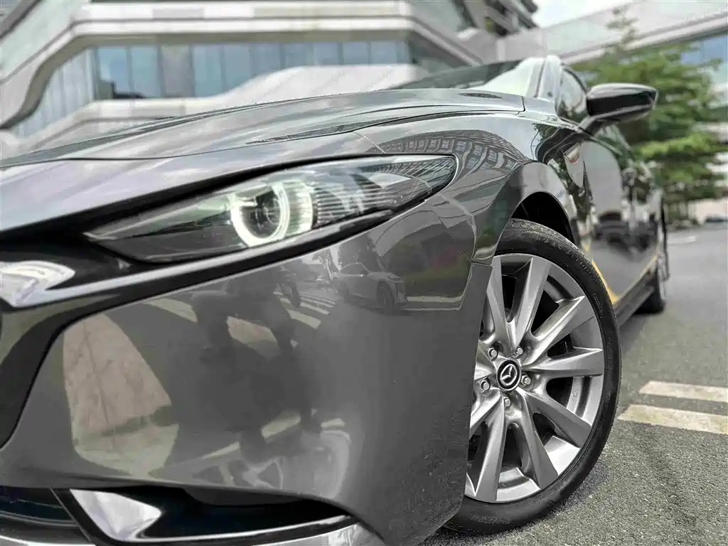 Mazda 3 Axela 2021 2.0L Automatic Zhiya Edition