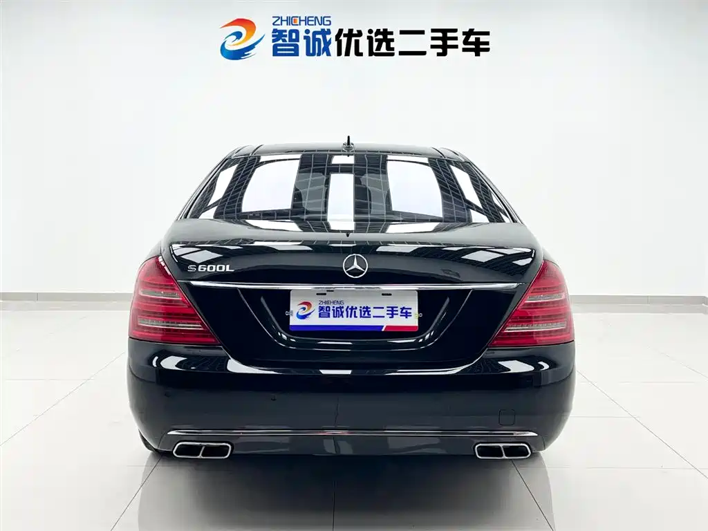 Mercedes-Benz S 600 L (2010)