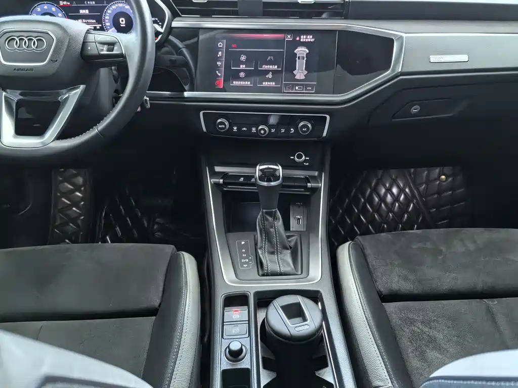 Audi Q3 2020 35 TFSI Entry Dynamic