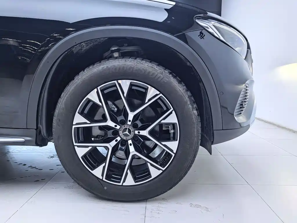 Mercedes-Benz GLC 260 L 4MATIC Dynamic 7-Seater 2024