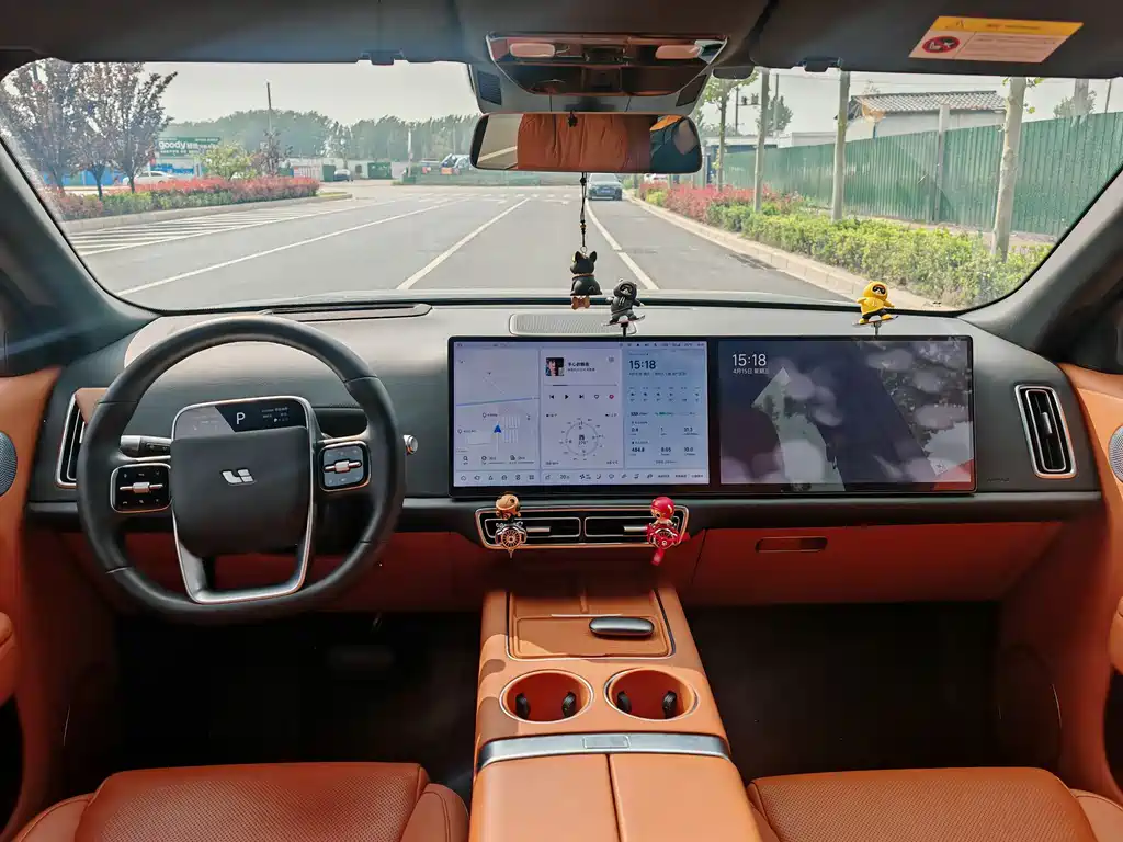 Li Auto L8 2025 Max Smart Refresh Edition