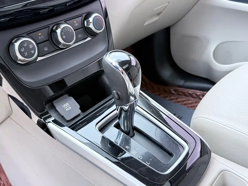 Nissan Sylphy 2016 1.6XV CVT Zhixiang Edition