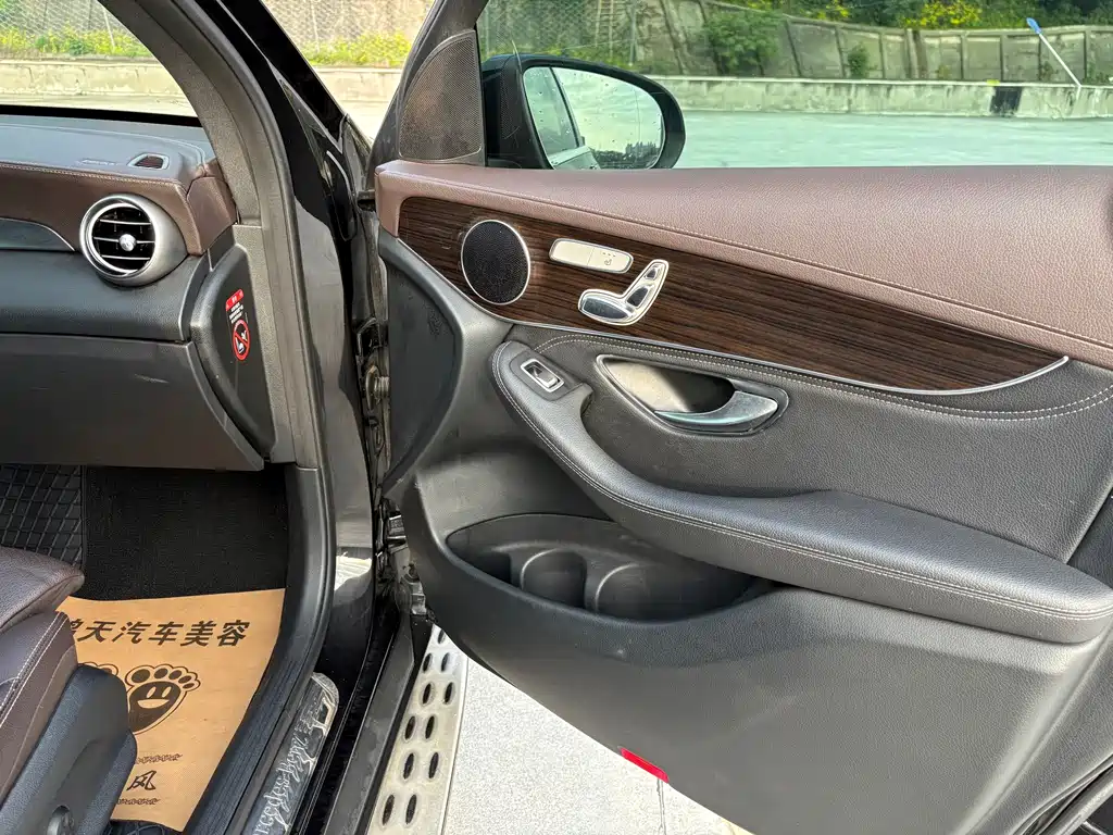 Mercedes-Benz GLC 260 4MATIC