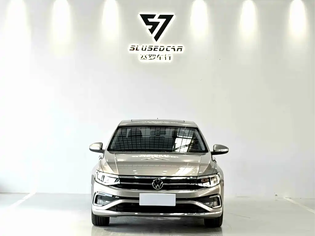 Bora 2023 200TSI DSG Zhixing PRO