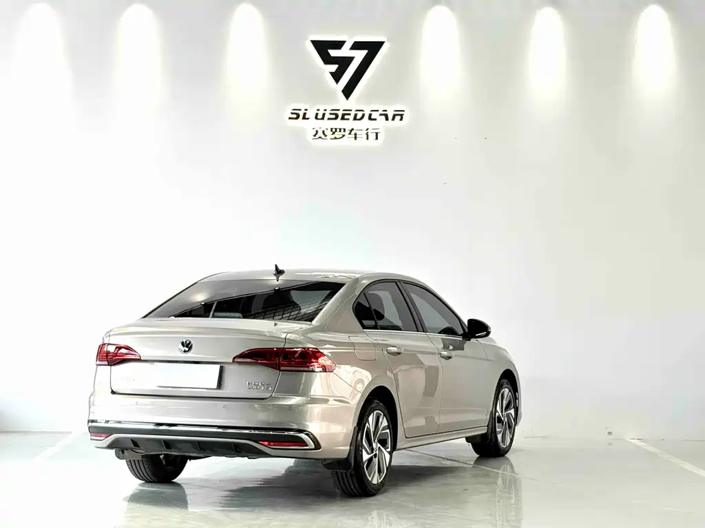 Bora 2023 200TSI DSG Zhixing PRO