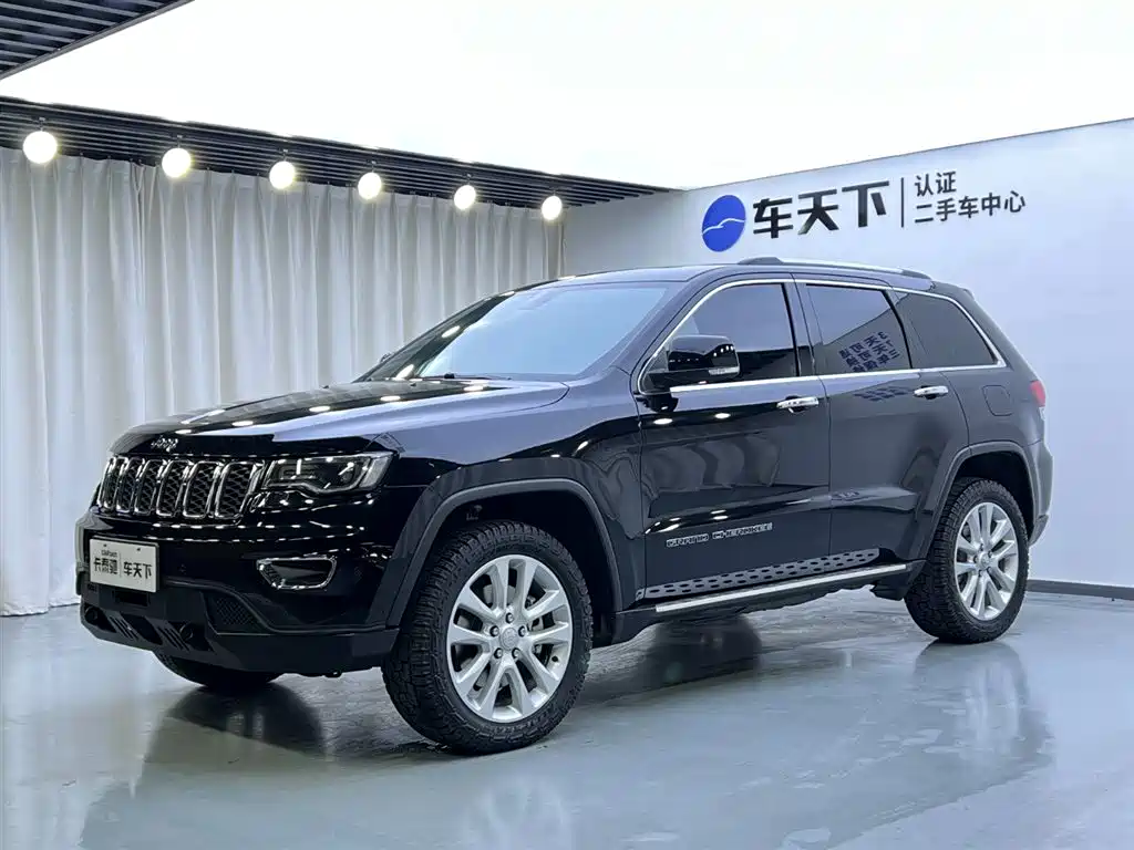 Jeep Grand Cherokee 2017 3.6L Elite Navigation Edition