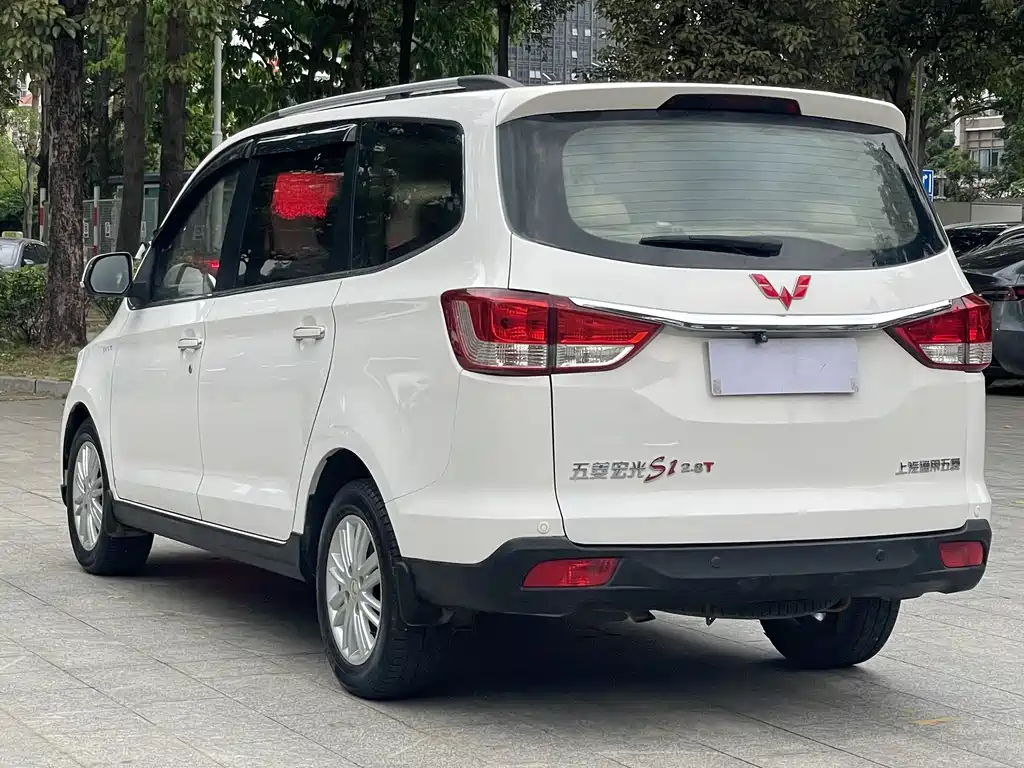 Wuling Hongguang 2015 1.5L S1 Comfort National V