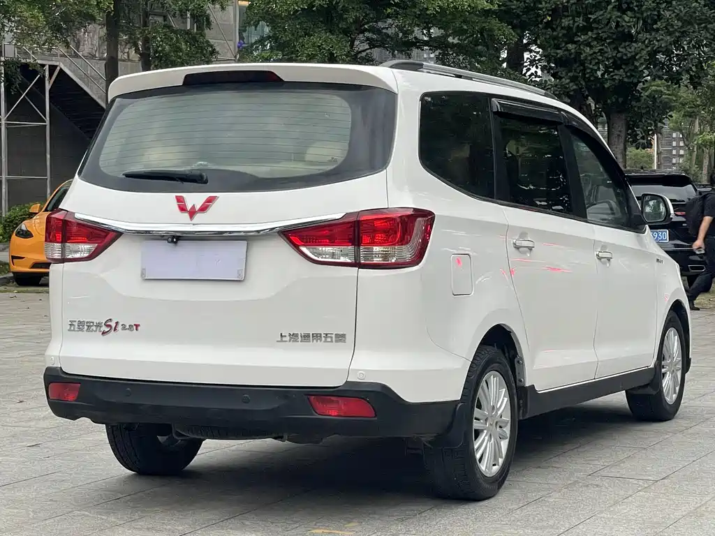Wuling Hongguang 2015 1.5L S1 Comfort National V