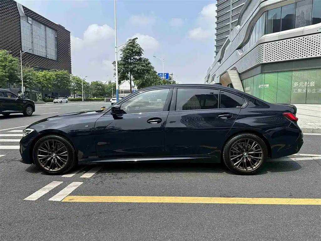 BMW 3 Series 2020 325Li M Sport Night Edition - фото 10
