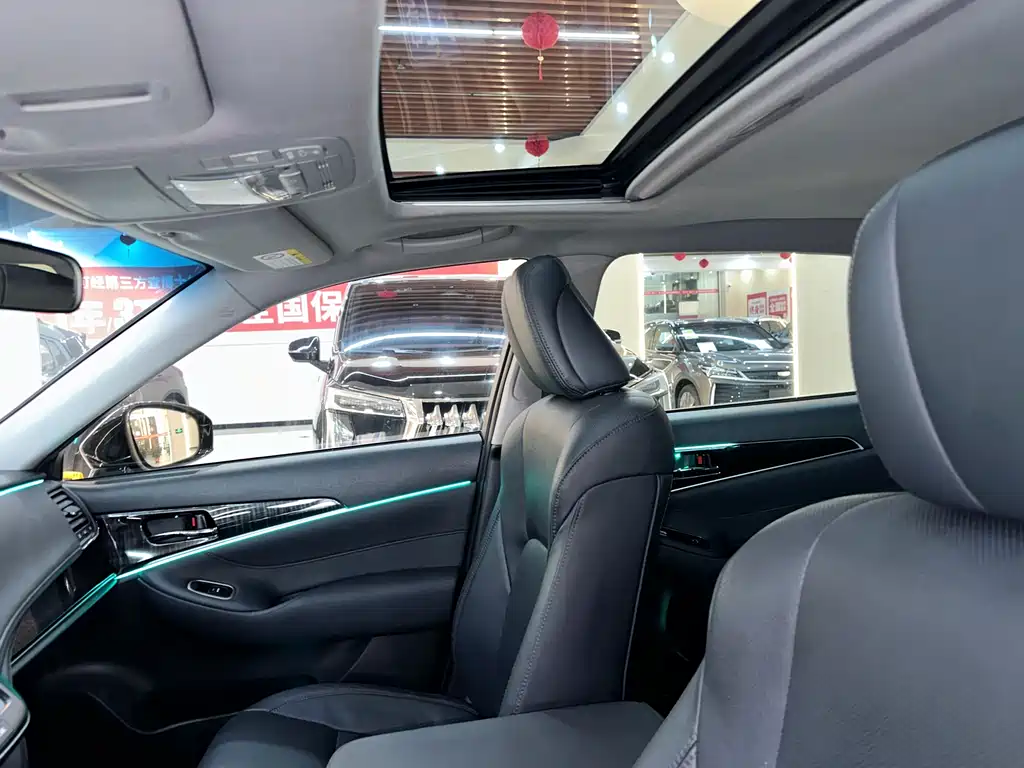 Toyota Crown 2015 2.0T Fashion Edition