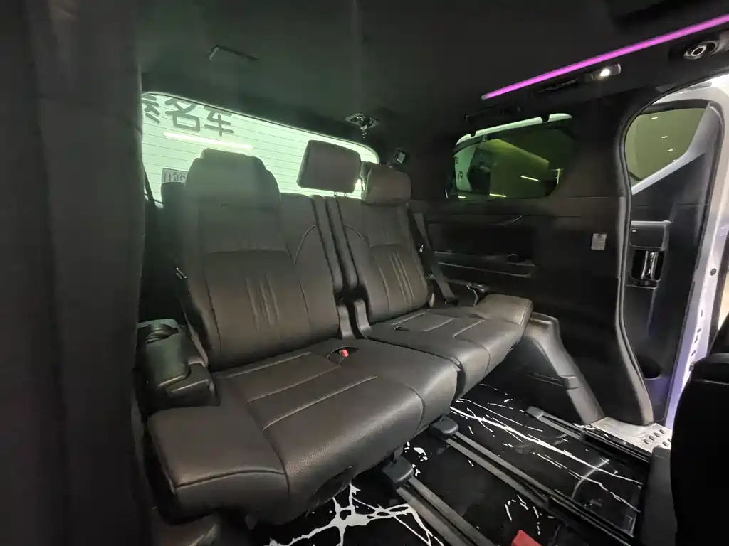 Alphard 2021 Hybrid 2.5L Premium Edition