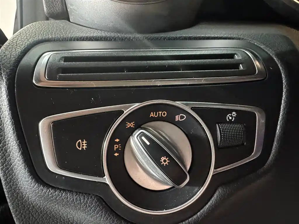 Mercedes-Benz GLC 2022 Facelift II GLC 260 L 4MATIC Luxury