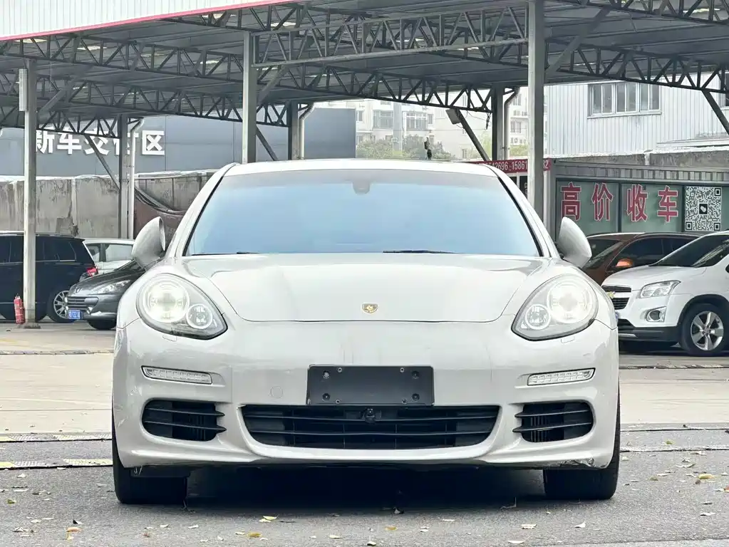 Porsche Panamera 2014 3.0T