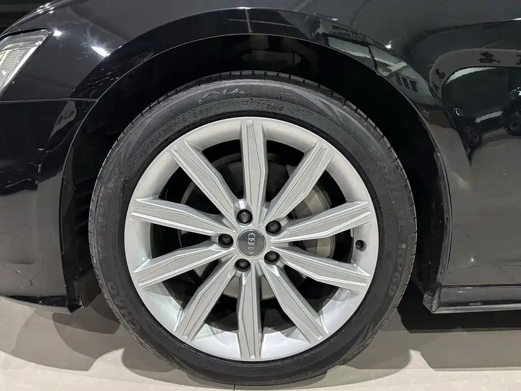 Audi A6L 2021 model 45 TFSI Zhenxuan Dynamic Edition
