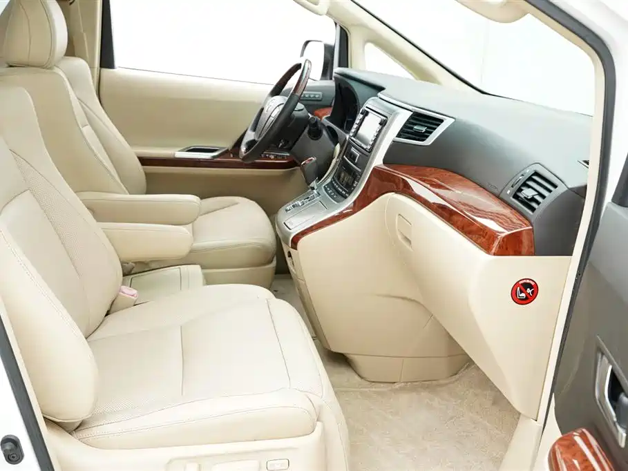 Toyota Alphard 2011 3.5L Luxury Edition