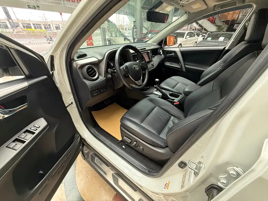 RAV4 2016 2.0L CVT 2WD Zhishang Edition China V