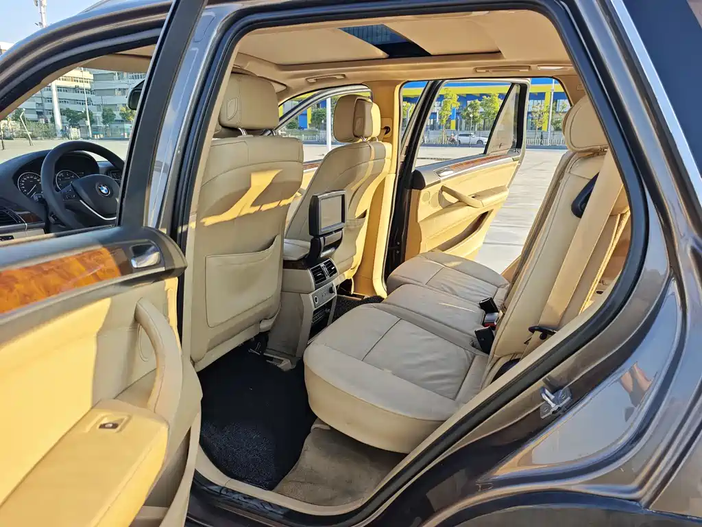 BMW X5 (Import) 2011 US Spec